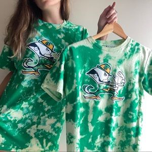 ❗️SOLD❗️Matching Notre Dame Marbled Tees💚